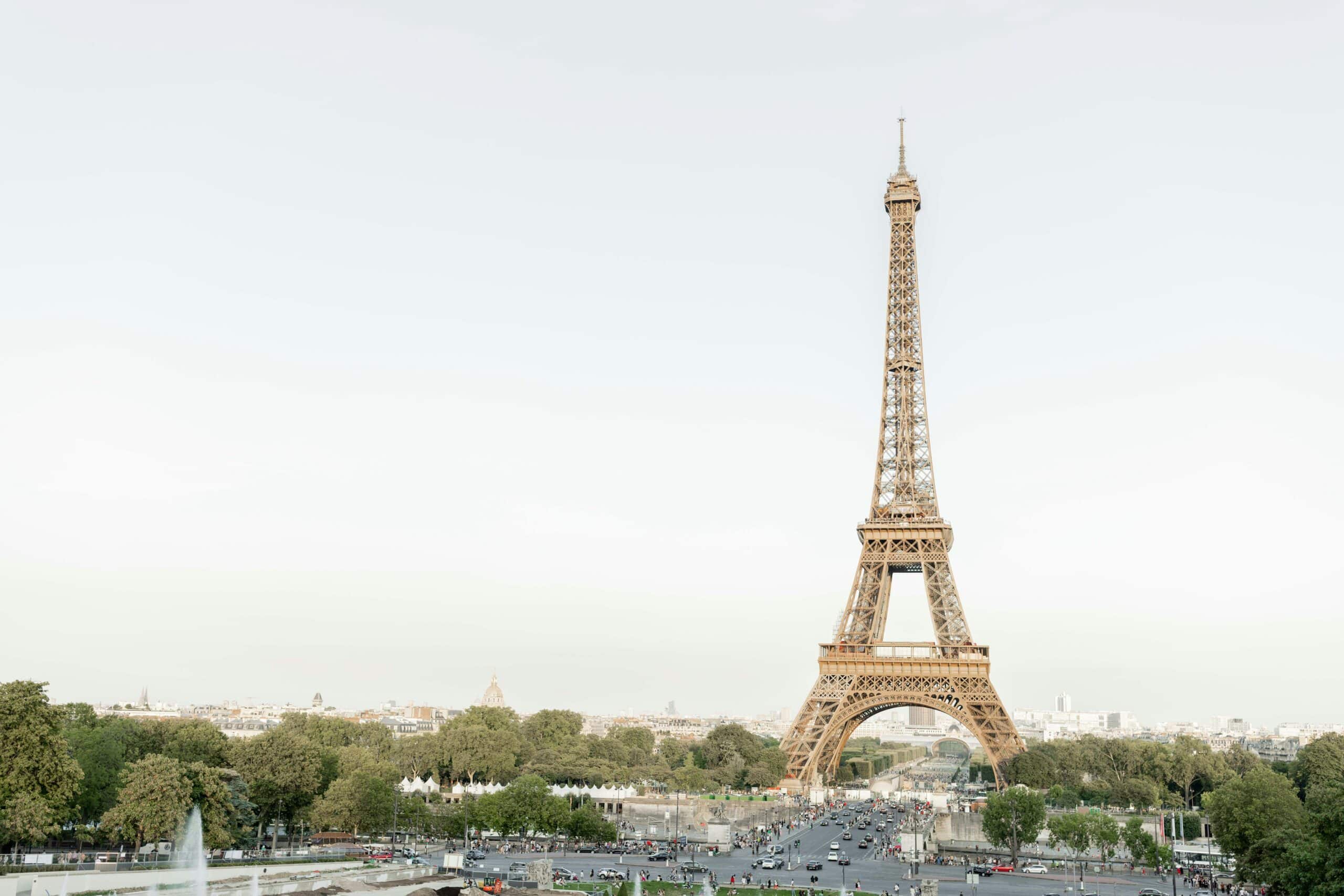 this is an image of the Eiffel tower